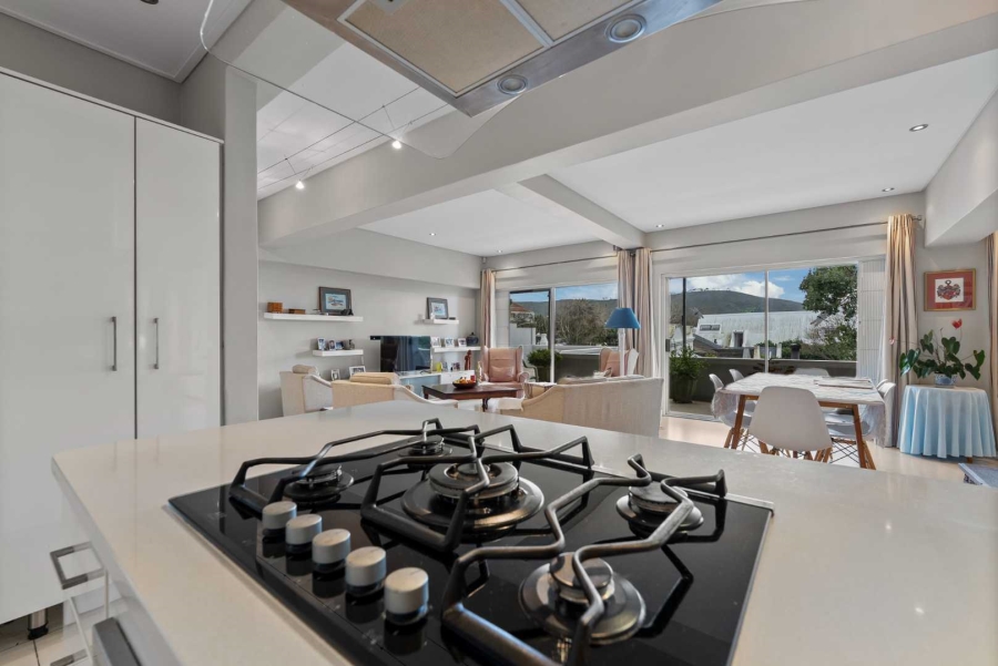 2 Bedroom Property for Sale in Oranjezicht Western Cape